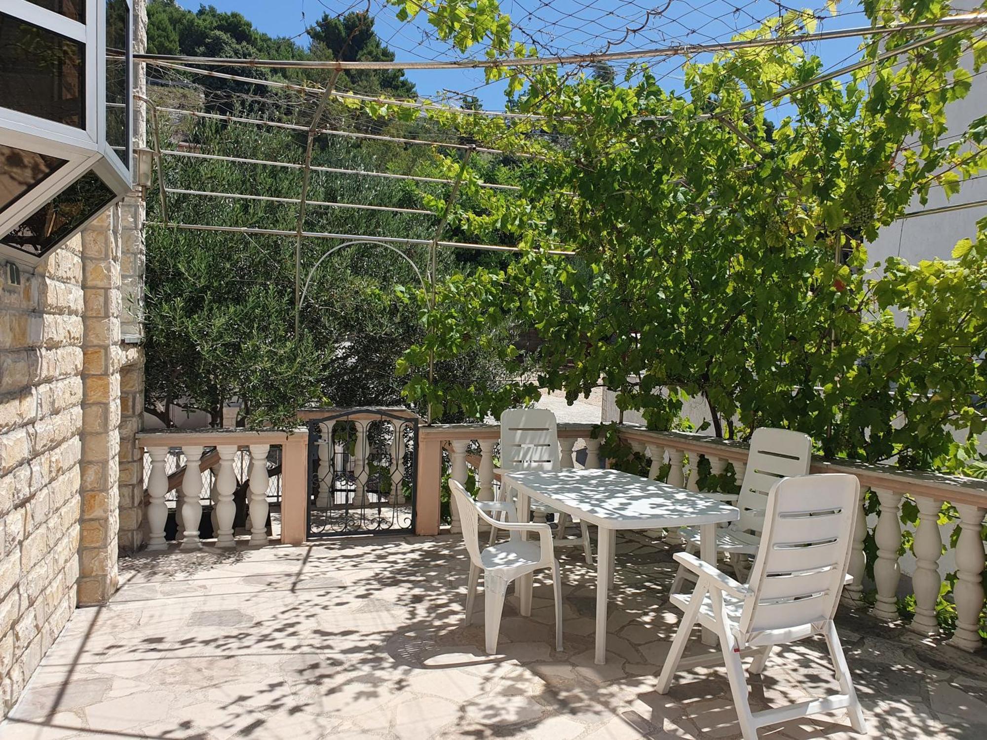 Apartmani Miljak Omiš Exteriör bild